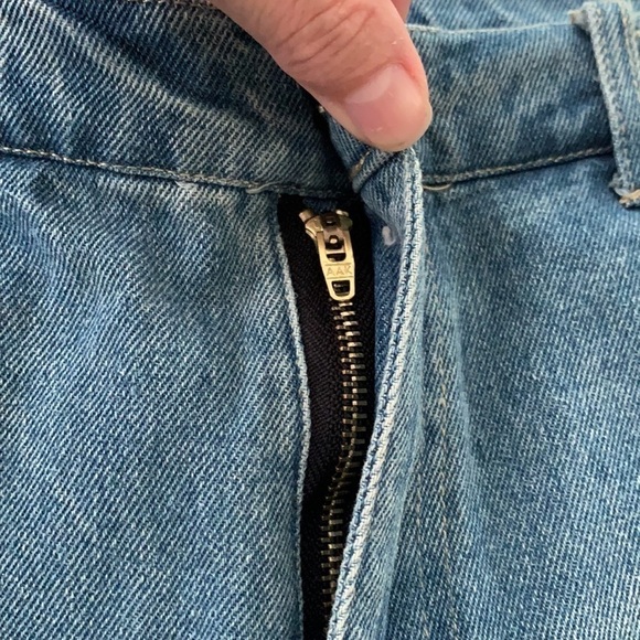 Fashion Jeans | Distressed Denim Mom Jean Shorts S - Picture 14 of 15